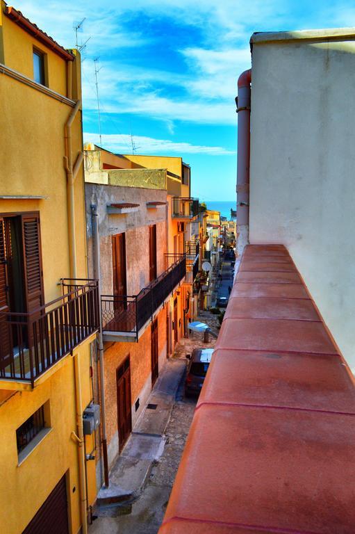 Don Vito'S Apartments Castellammare del Golfo Habitación foto